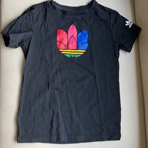 Girl’s Adidas T-Shirt Size Small.
